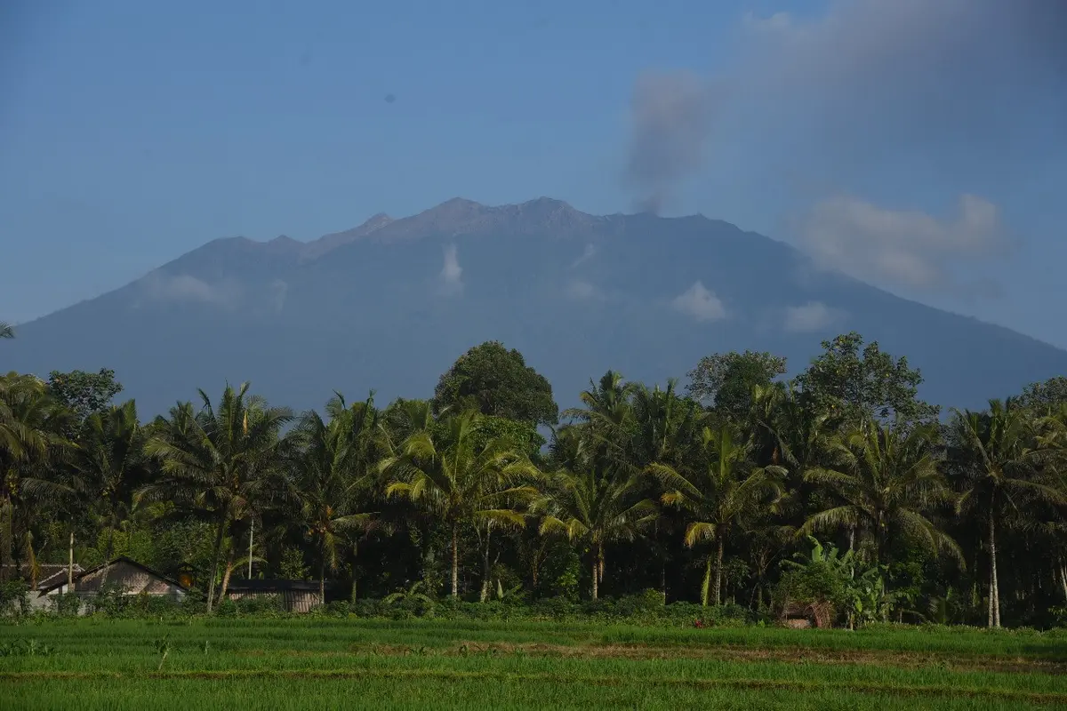 Erupsi Gunung Raung Tak Ganggu Aktivitas Penerbangan di Bandara Banyuwangi