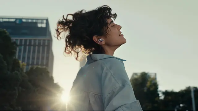 Bukan Sekadar TWS, Earbuds Kini Jadi Fashion Statement Gen Z yang Menemani Berbagai Mode Aktivitas