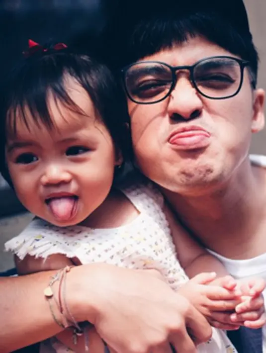 Mikaila Akyza Pratama, merupakan putri sulung pasangan Ricky Harun dan Herfiza Novianti. (viainstagram@rickyharun/Bintang.com)