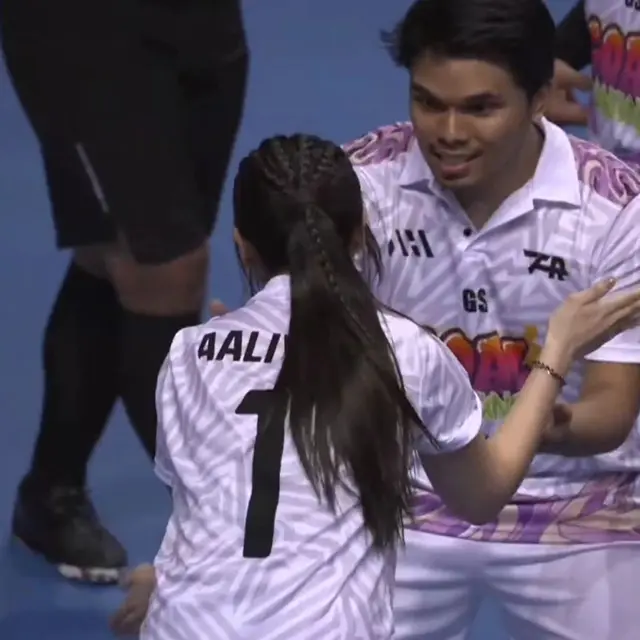 Aaliyah Massaid dan Thariq Futsal