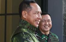 Panglima TNI Kedatangan Tamu Juniornya yang Kini Jabat Menteri, Sosoknya Gagah Gak Ada Obat