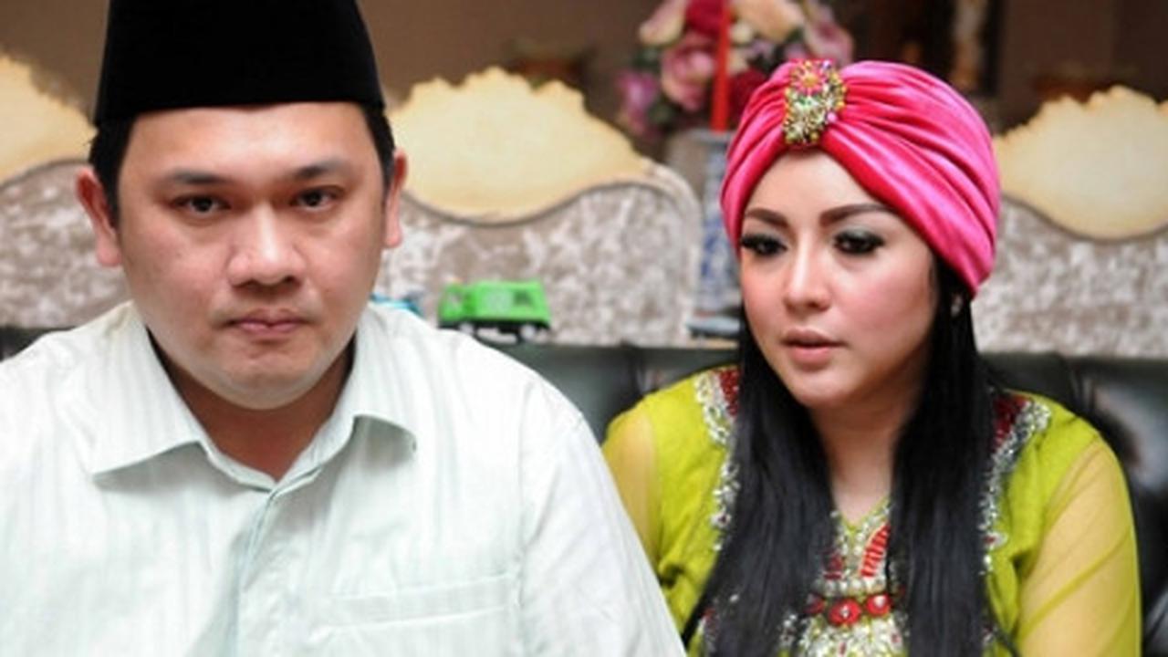 Bakal hajar Ahmad Dhani, Farhat Abbas siapkan tuntutan Rp 54 M