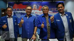 Ketua Umum PAN Zulkifli Hasan (kedua kiri) didampingi Ketua DPP PAN Yandri Susanto (kiri), Wakil Ketua Umum PAN Didik J rachbini (kedua kanan), dan Ketua DPP PAN Viva Yoga Maulana di Kantor DPP PAN, Jakarta, Jumat (20/5). (Liputan6.com/JohanTallo)
