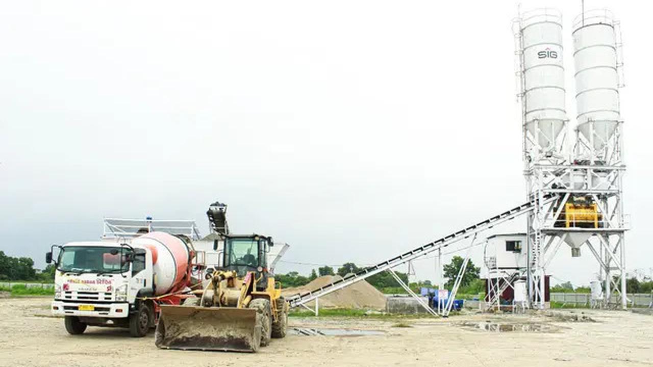 Proyek Tol Semarang--Demak Seksi 1A dan 1B Serap 22.184 Ton Semen
