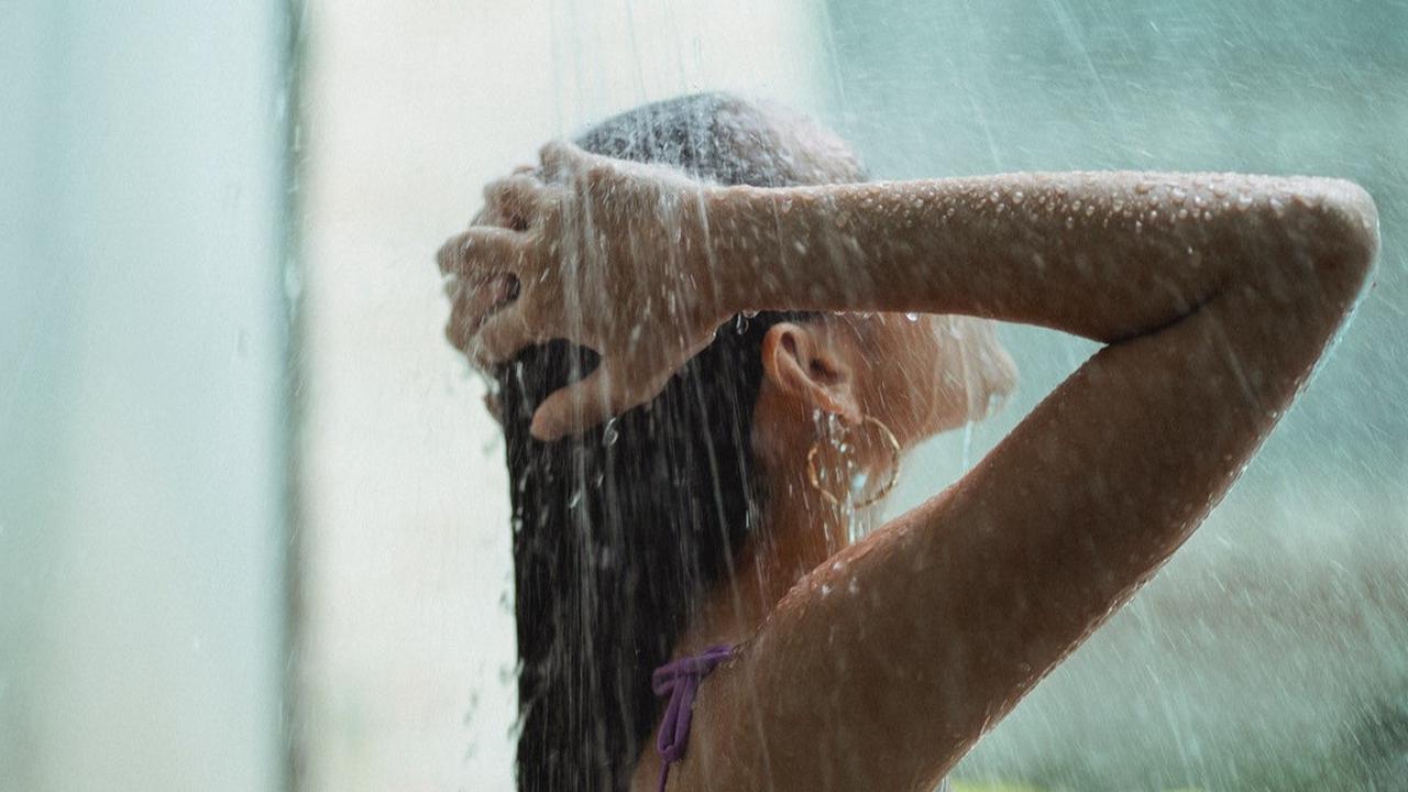 Viral Guru Perempuan Digerebek Saat Mandi Bareng Anak Didiknya di Grobogan
