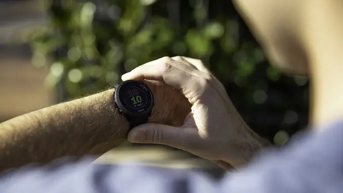 Jam Tangan Pintar Permudah Pantau Kesehatan Tubuh saat Berlari