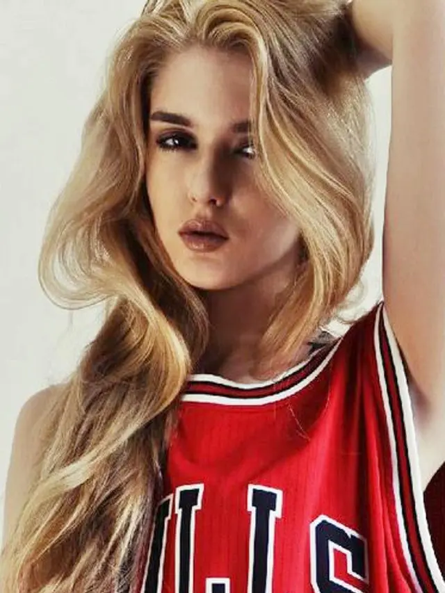 [Bintang] Punya Wajah Mirip Barbie, Atlet Voli Ini Sempat Viral dan Ternyata Sekarang Begini Kabar Terbarunya