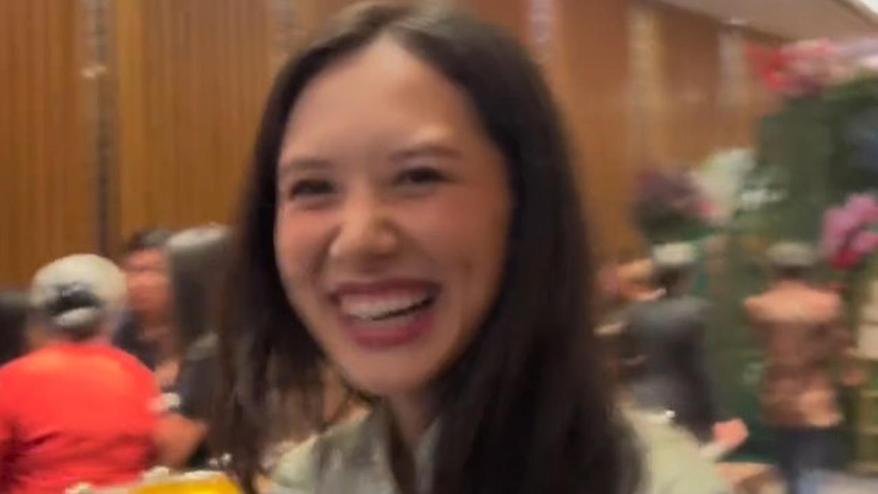 Incess sengaja merekam saat Rio bersama kekasihnya, Athina Papadimitriou.