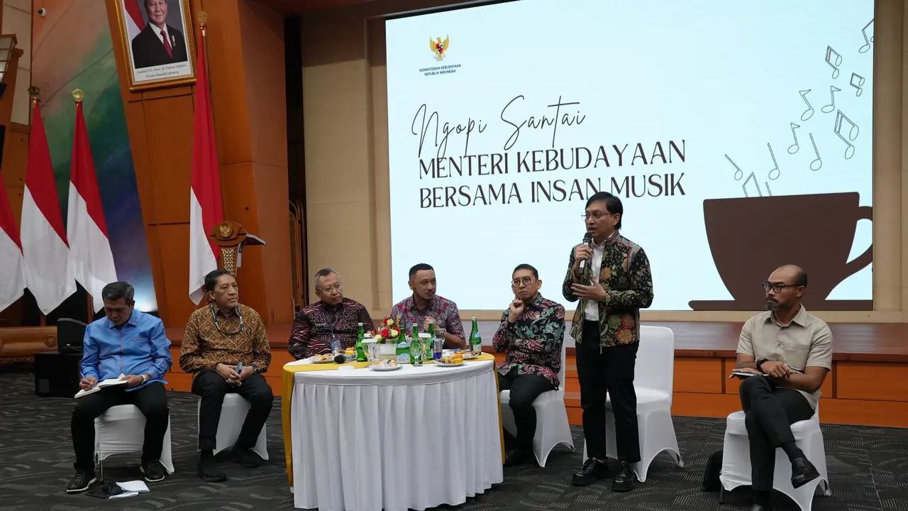 "Ngopi Santai Menteri Kebudayaan Bersama Insan Musik" di Graha Utama, Gedung A, Kompleks Kementerian Pendidikan, Kebudayaan, Riset, dan Teknologi, Jakarta, Kamis (14/11/2024).