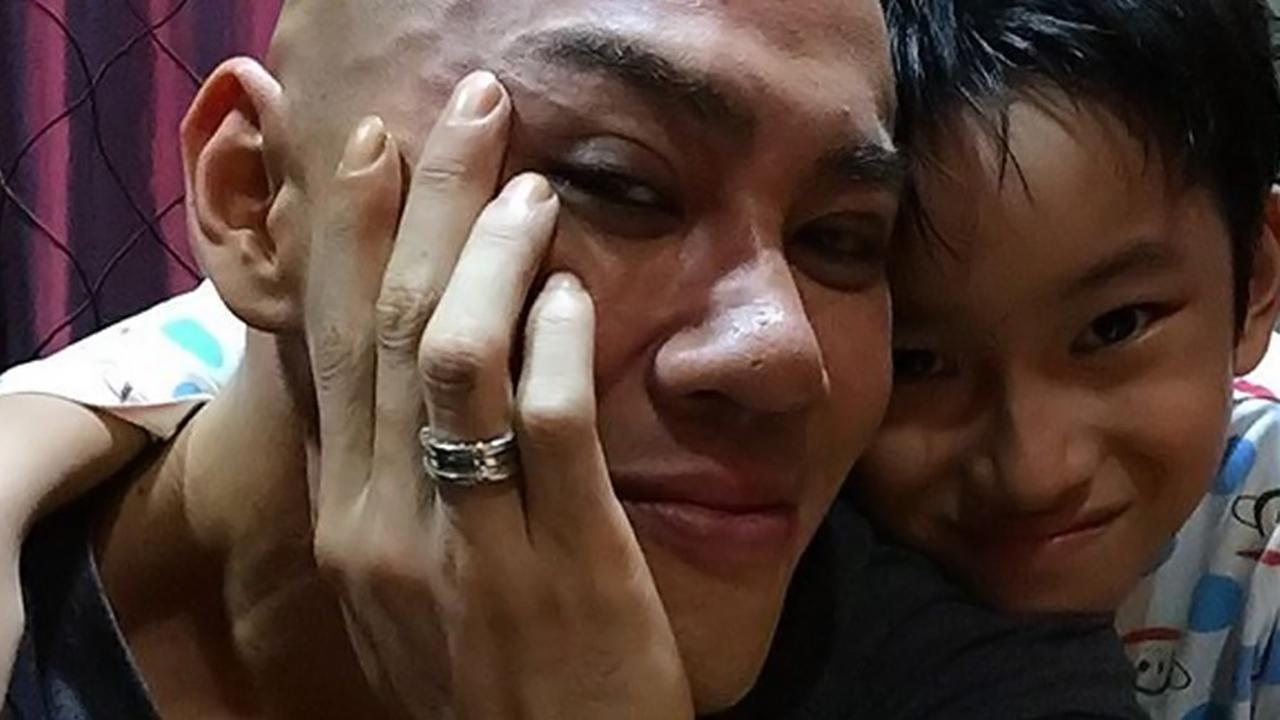 Syujetli porno tomosha qiling