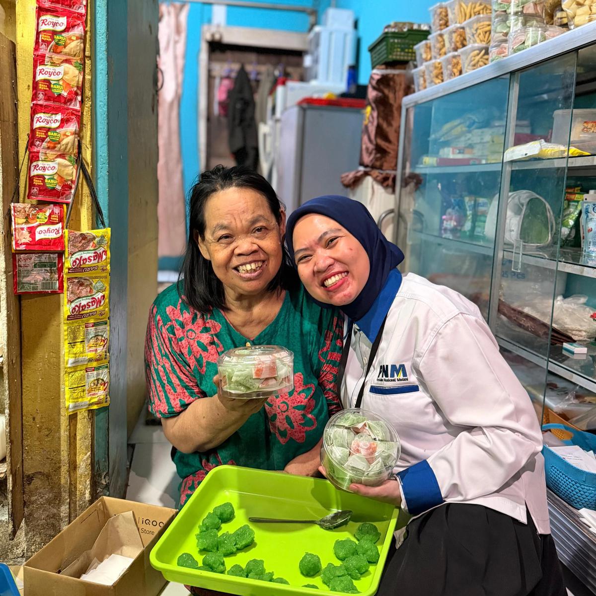 Manager Regional Mekaar Serang 1 Siti Patimah Azzahra