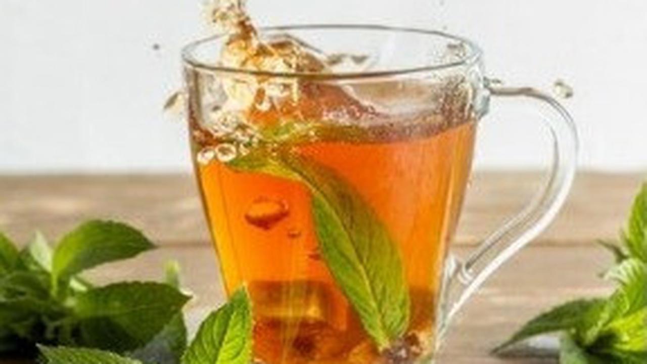 Ilustrasi Teh Herbal (Sumber: freepik.com)