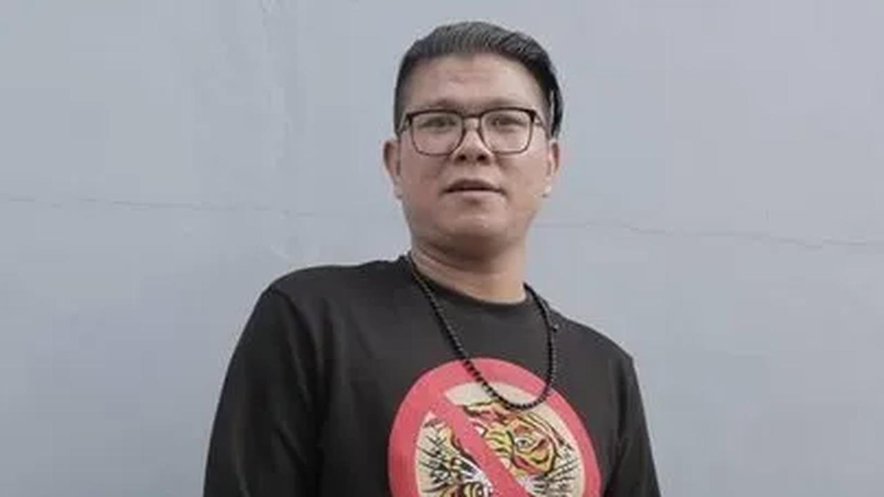 Saking kesalnya, Andika mengajak orang tua siswa yang memaki anaknya ke ring tinju.