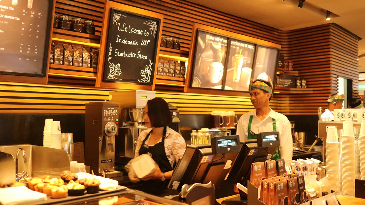 Menapaki Karir Barista di Balik Meja Seduh, Apakah Bisa?