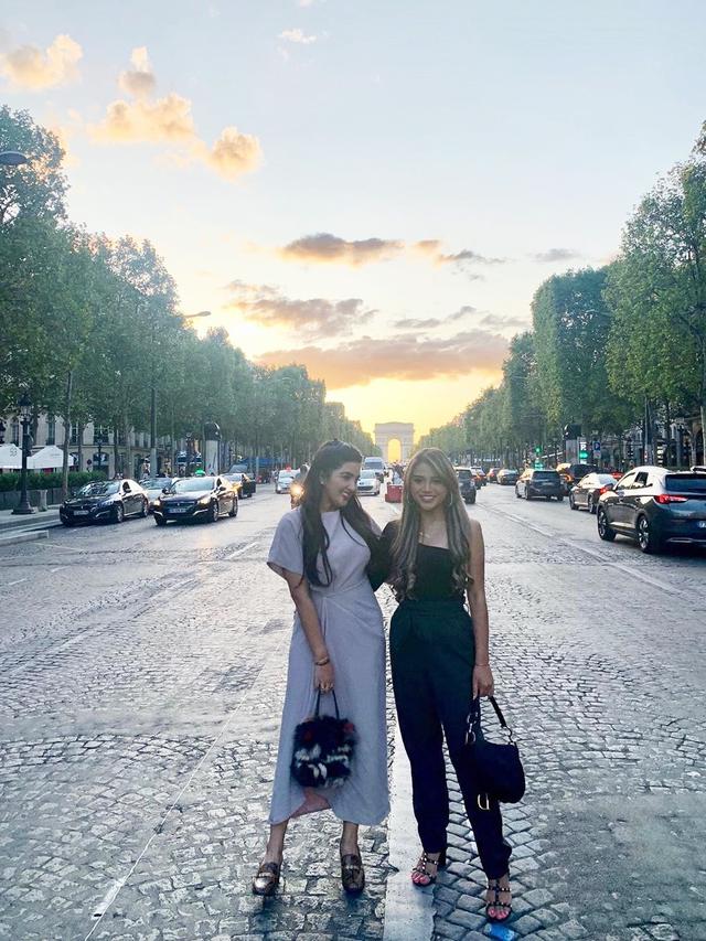 7 Potret Keseruan Ashanty, Olla Ramlan, Nindy Ayunda dan Ririn Ekawati Liburan di Paris