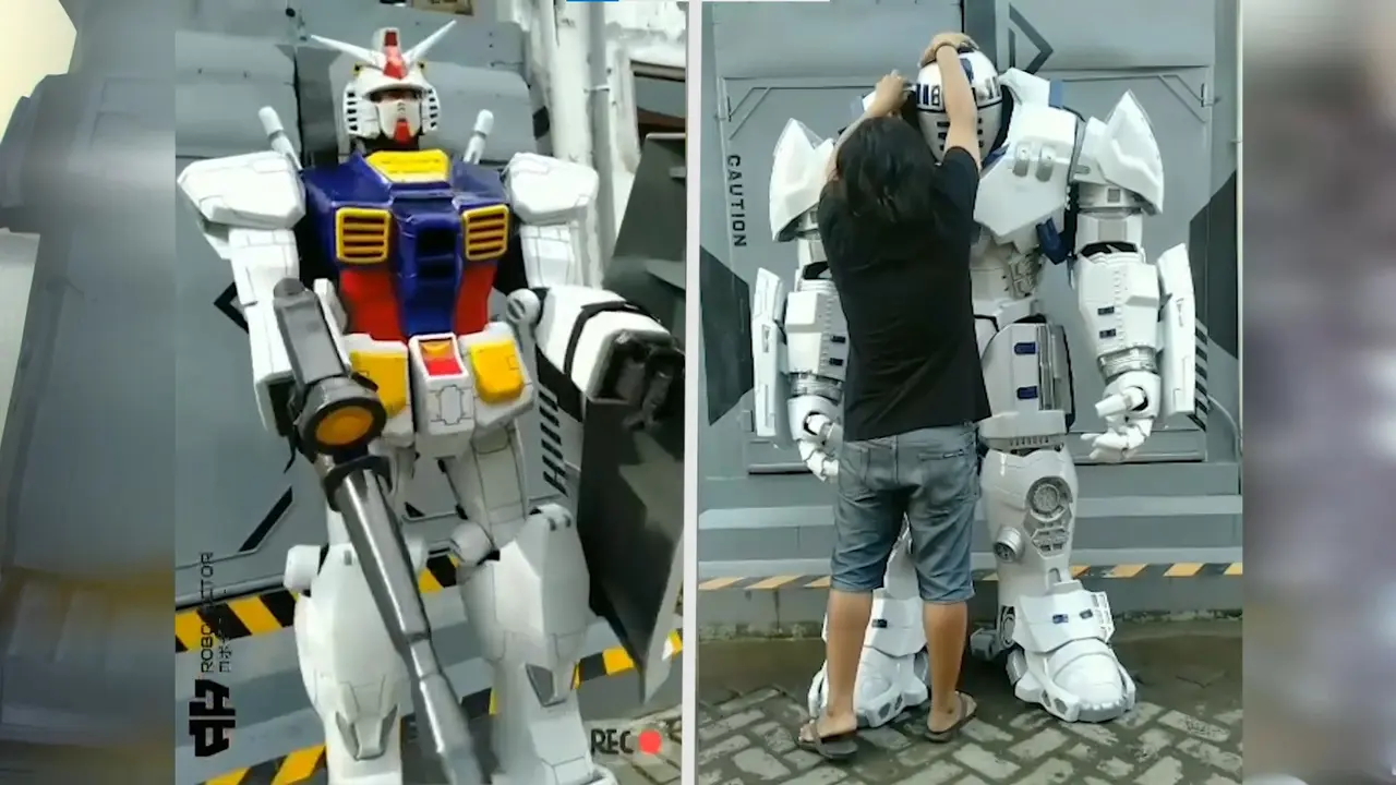 Kostum Robot Karya Habibi