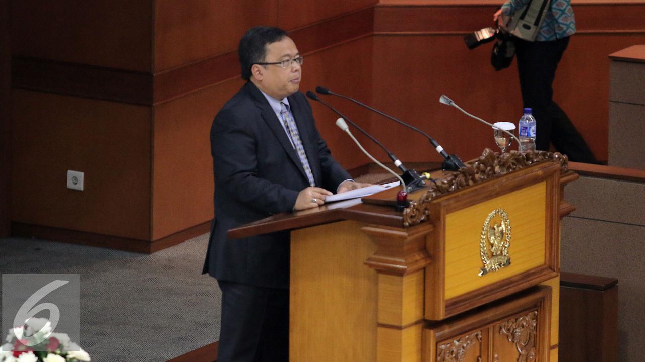 Menteri PPN/Kepala Bappenas Bambang Brodjonegoro menilai, pemangkasan produksi minyak OPEC tidak akan terlalu mempengaruhi perkiraan harga minyak dalam APBN 2017.