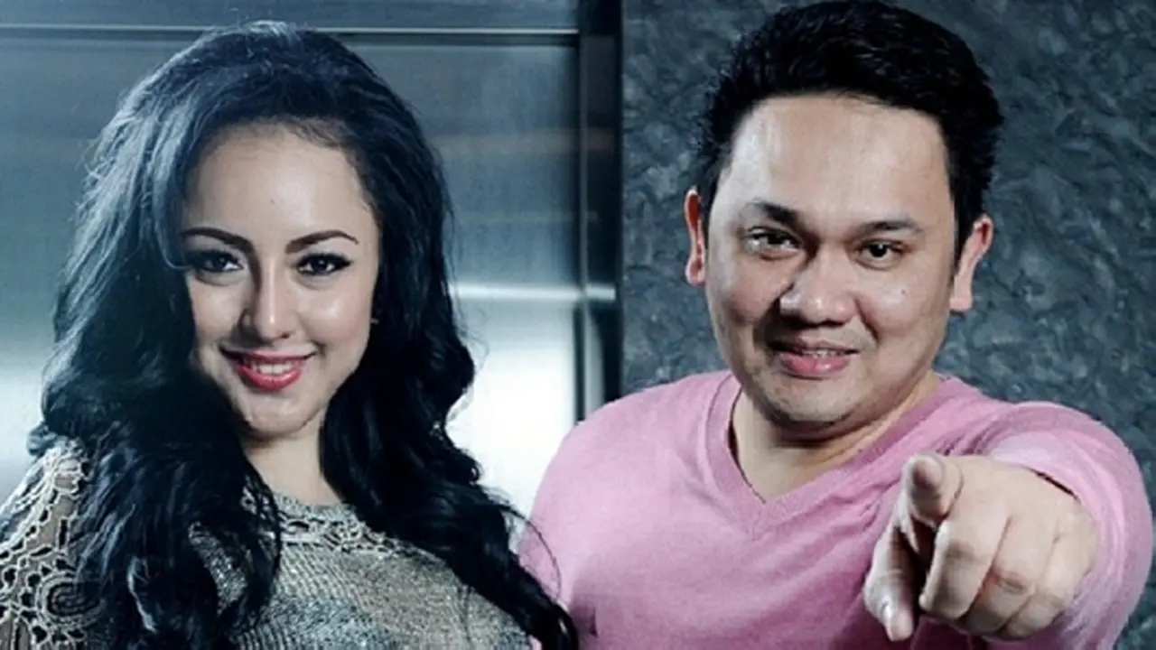 Farhat Abbas dan Regina 