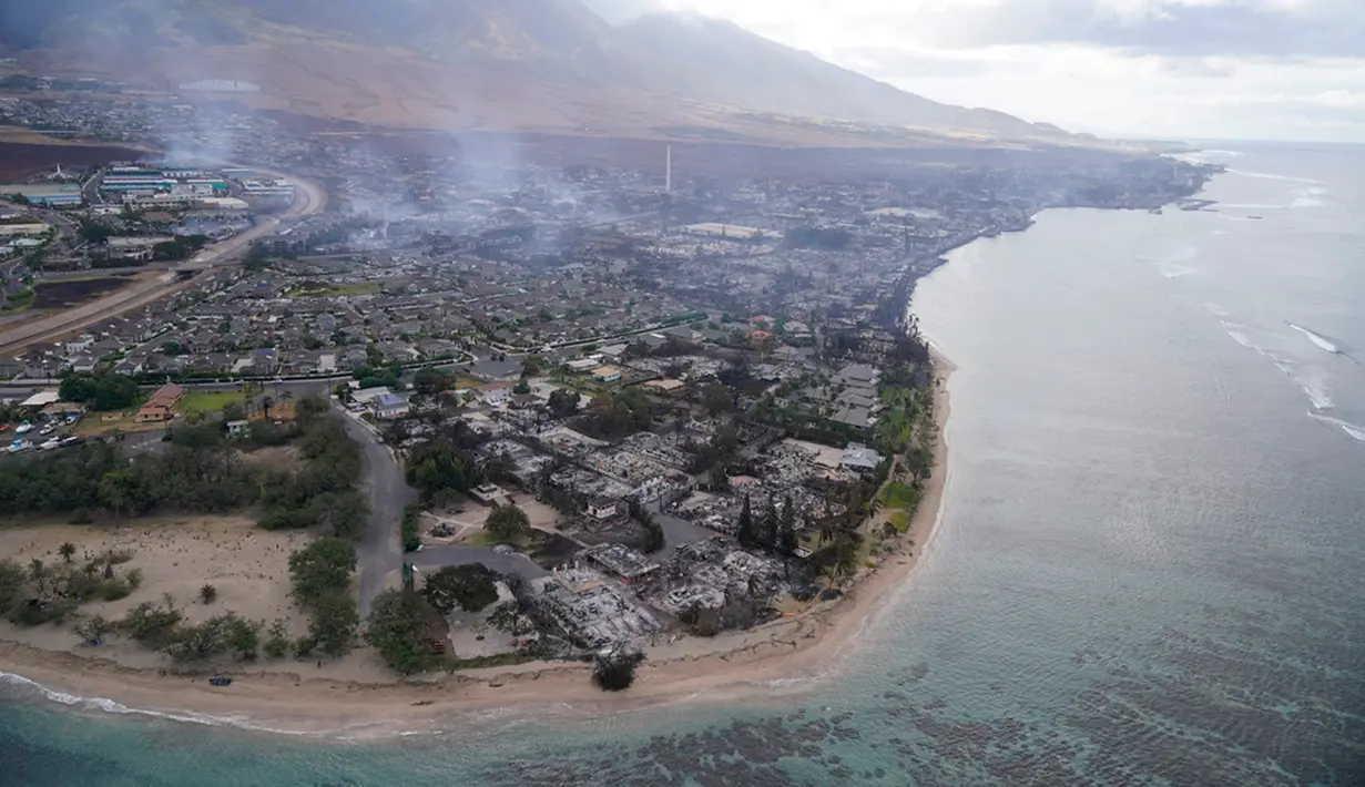 "Seiring dengan upaya pemadaman yang berlanjut, 12 tambahan korban jiwa telah dikonfirmasi pada hari ini di tengah kebakaran aktif di Lahaina," kata pejabat Maui, diberitakan AFP pada Sabtu (12/8). (AP Photo/Rick Bowmer, File)