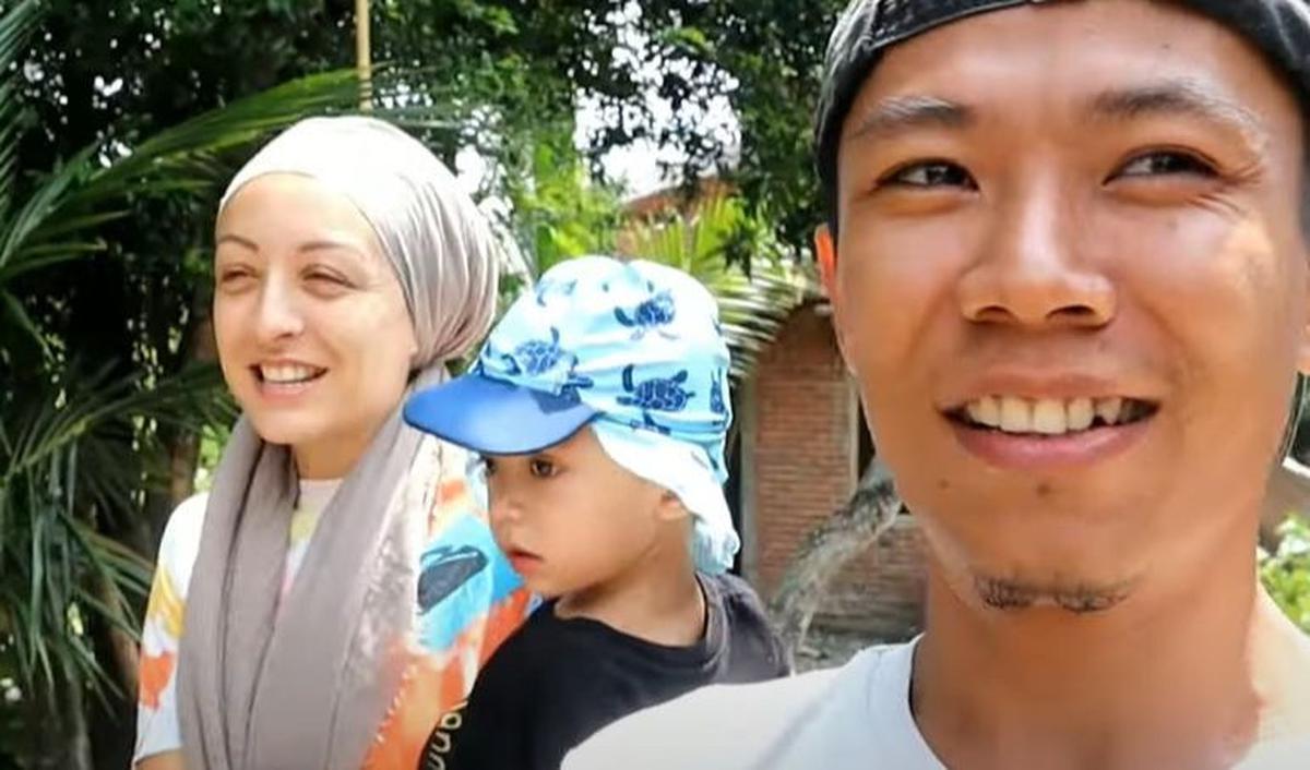 "Iya seluruh Indonesia saya dengar seperti itu," jawab Indra.