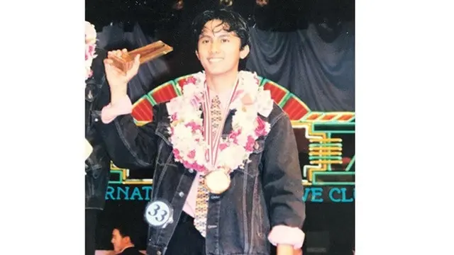 6 Foto Jadul Hengky Kurniawan Saat Jadi Pesinetron Hits, Tampan Banget