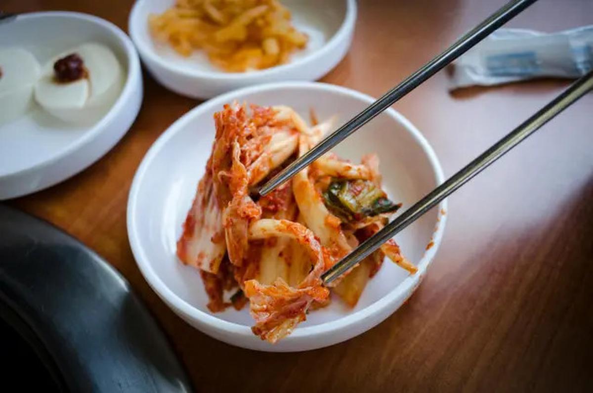 Apa Itu Kimchi yang Sering Muncul di Drama Korea? Ini Manfaat dan Cara Membuatnya