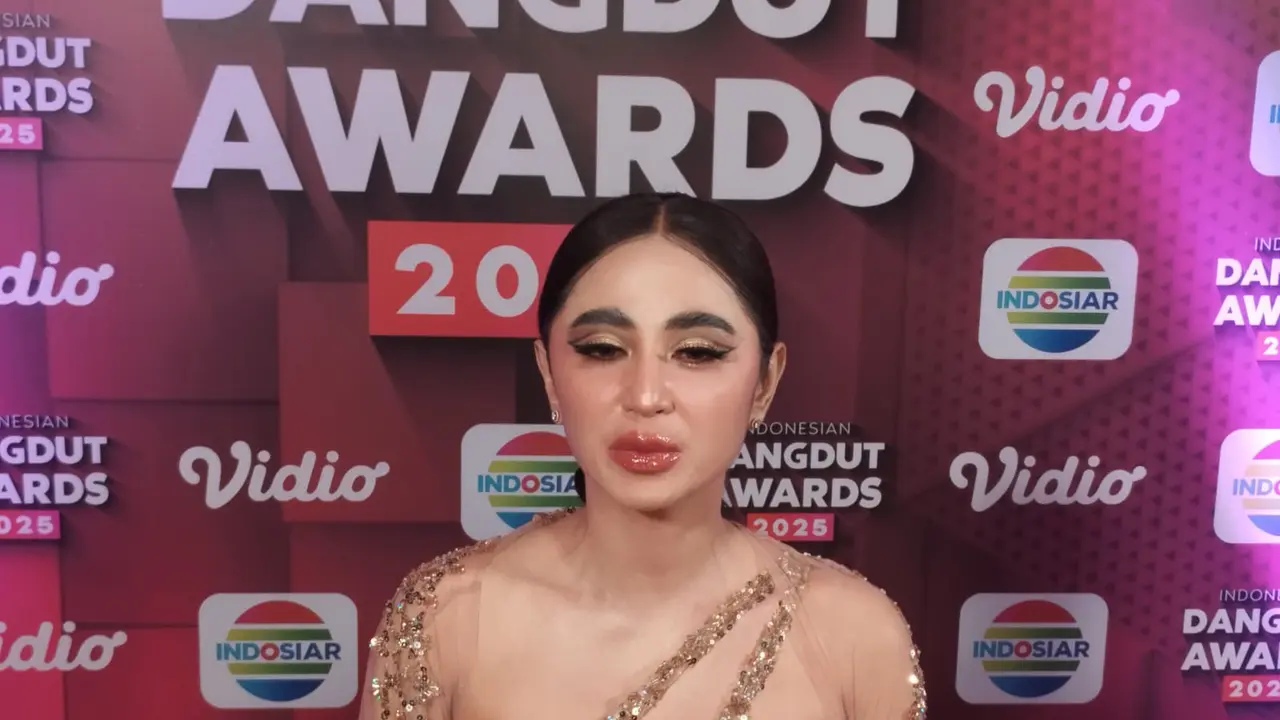 Dewi Perssik