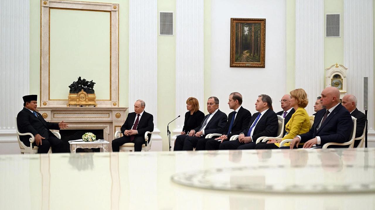 FOTO: Prabowo dan Putin Bahas Penguatan Kerja Sama Strategis di Moskow