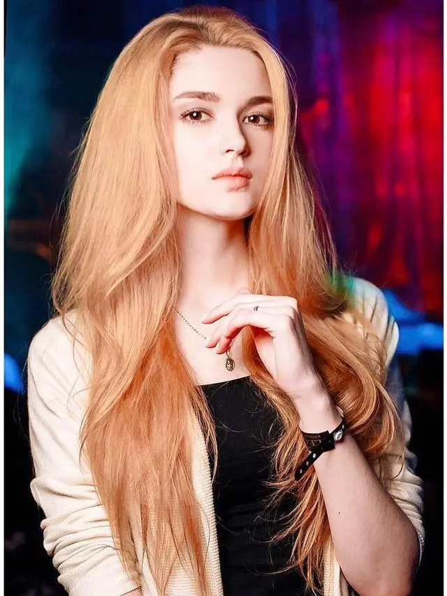 [Bintang] Punya Wajah Mirip Barbie, Atlet Voli Ini Sempat Viral dan Ternyata Sekarang Begini Kabar Terbarunya