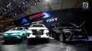 Mobil terbaru keluaran Toyota dipamerkan dalam ajang Gaikindo Indonesia International Auto Show (GIIAS) 2017, di ICE, BSD, Tangerang Selatan, Kamis (10/8). Pameran tersebut menampilkan lebih dari 40 kendaraan terbaru. (Liputan6.com/Angga Yuniar)