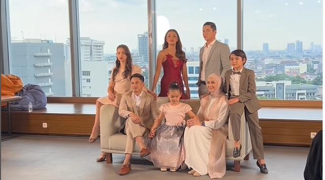 Usai 8 Tahun Vakum, Ini Momen Revalina S Temat Photoshoot Poster Sinetron Baru