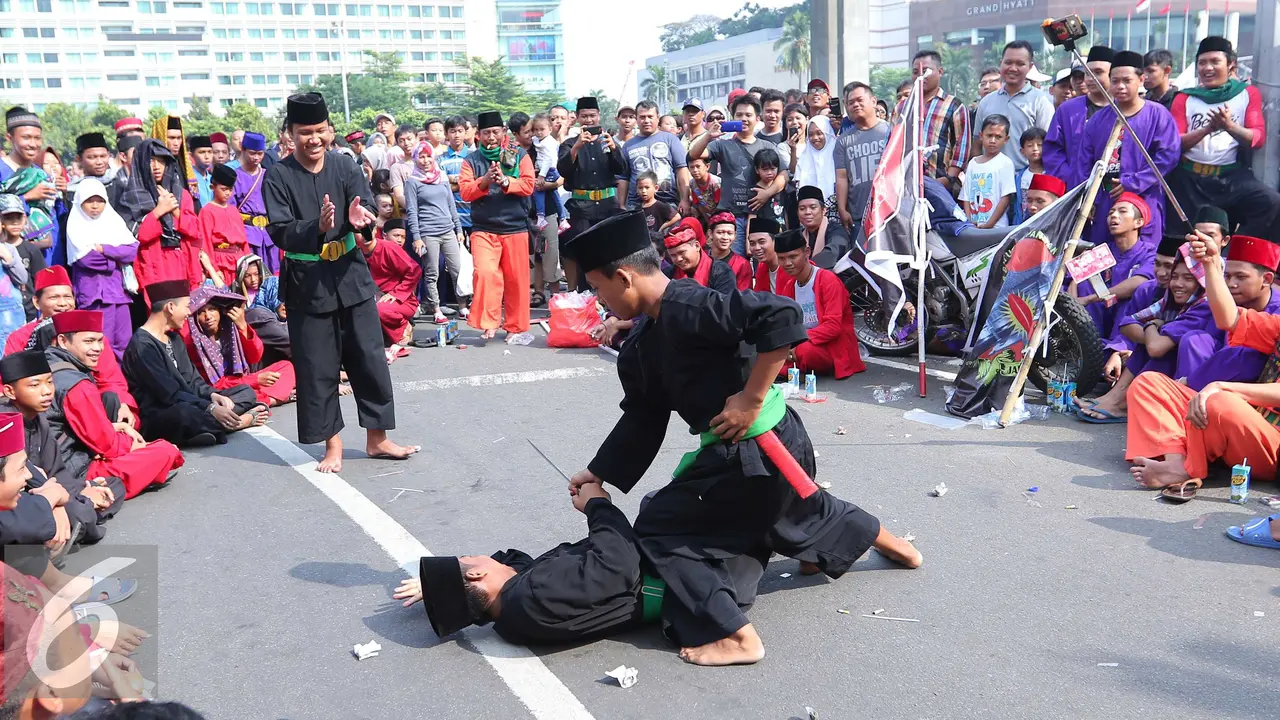 20160807- Bundaran HI Diserbu Ribuan Pendekar Betawi-Jakarta-Angga Yuniar