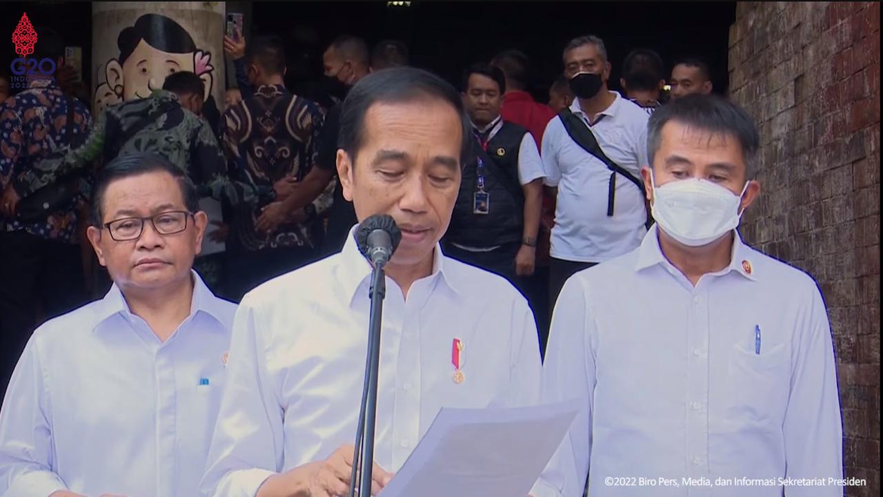 Presiden Jokowi di Denpasar, Bali, usai G20 Summit.