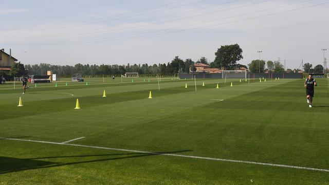 Liga Italia Kembali Akan Digelar, Pemain Bologna Semangat Latihan