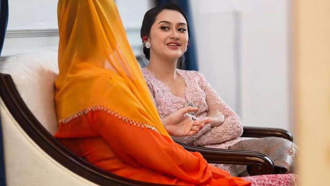 Momen Mendebarkan Memes Prameswari Nyanyi di Depan Ratu Belanda