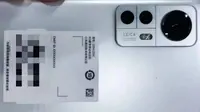 Xiaomi 12S mengusung logo Leica di bodi belakangnya (Foto: Gizchina).