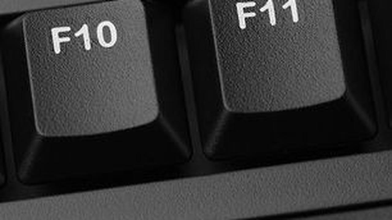 Keyboard adalah salah satu komponen hardware pada komputer dan laptop yang memiliki peran penting. Tak hanya untuk mengetik, keyboard memiliki banyak fungsi yang tidak semua orang pahami.&nbsp;