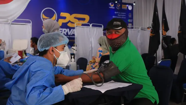 GP NasDem menggelar vaksinasi Covid-19