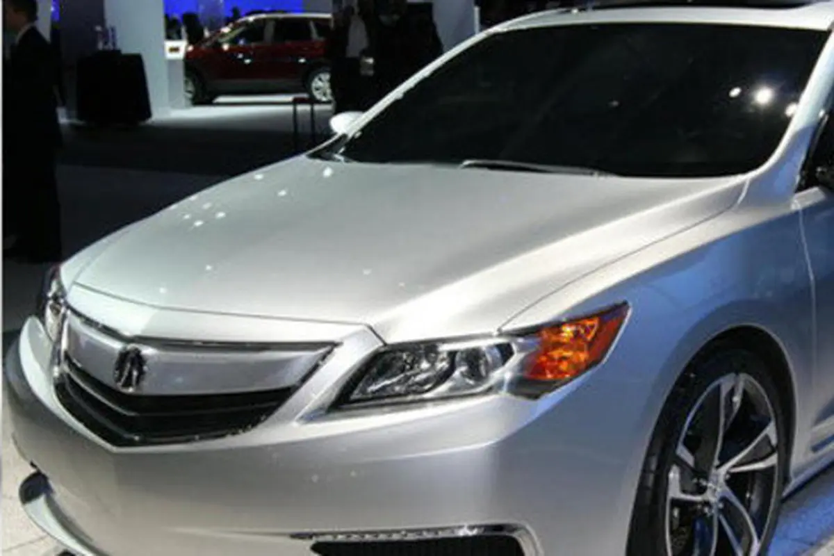 Acura ILX (topismag)