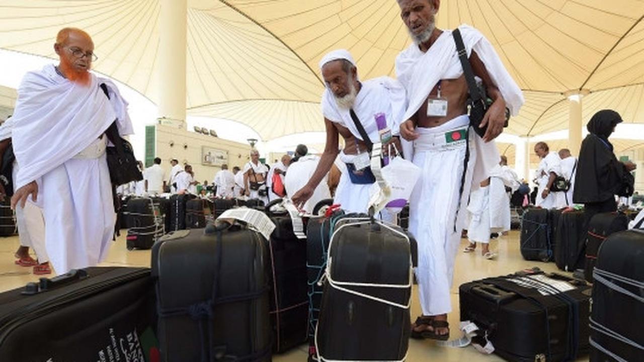 Jemaah haji mulai berdatangan di bandara Jeddah