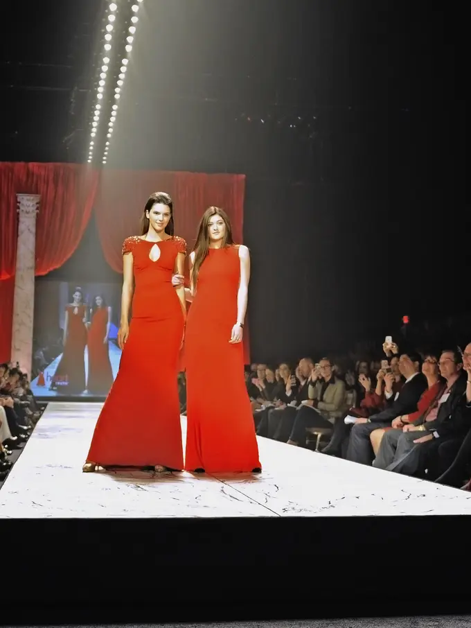 Kendall Jenner dan Kylie Jenner