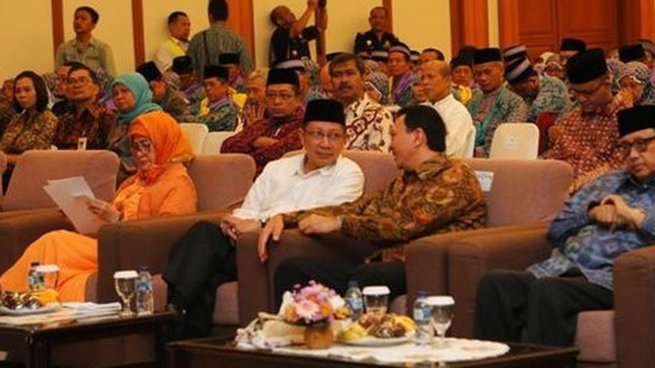 Ikut lepas kloter pertama haji, Ahok titip doa untuk Jakarta