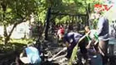 Sebuah warung di Kabupaten Bojonegoro, Jatim, hangus terbakar akibat ledakan tabung gas atau elpiji tiga kilogram jatah pemerintah. Tak ada korban jiwa dalam peristiwa ini, namun semua barang berharga di warung itu hangus terbakar. 
