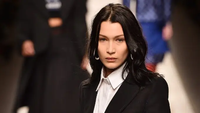 [Bintang] Bella Hadid dan Lindsay Lohan
