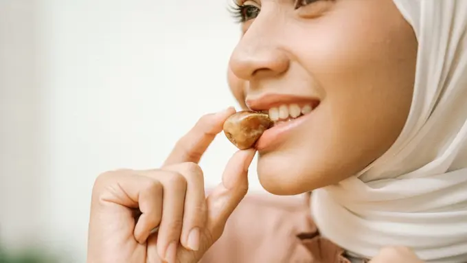 Jenis Kurma Pilihan yang Dianjurkan Sebagai Santapan Berbuka Puasa