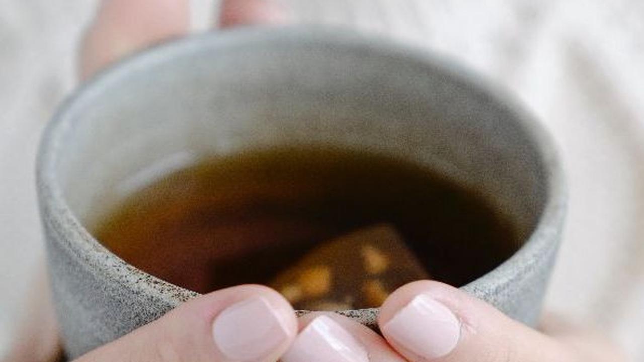 Itulah tujuh daun yang bisa dimanfaat penderita diabetes untuk menurunkan kadar gula darah dengan bahan yang alami. Selamat mencoba.