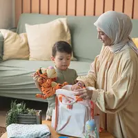 Ibu muda seringkali kesulitan mencari peralatan bayi yang aman. Inilah tips dan rekomendasi produk terbaik. (Coconi Baby)