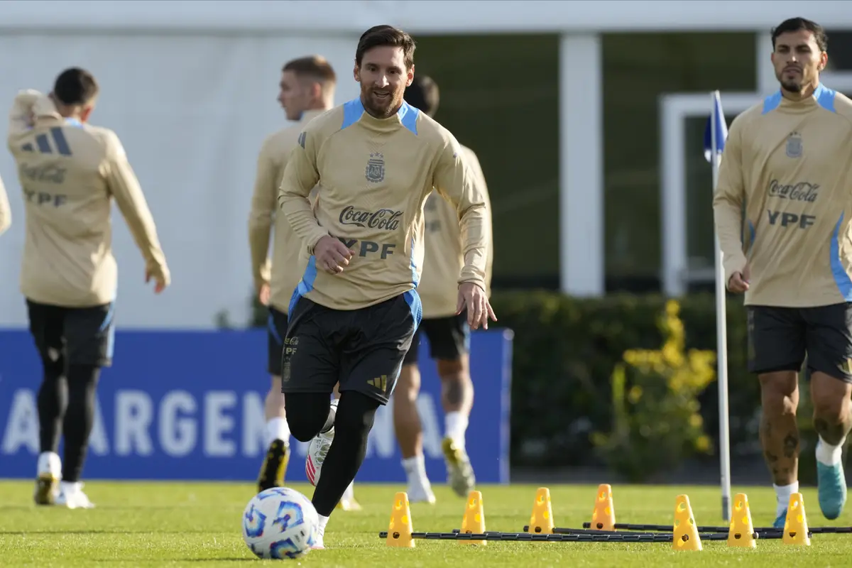 Lionel Messi latihan bersama timnas Argentina