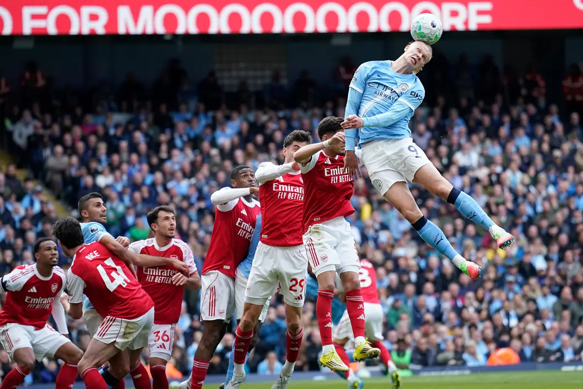 Foto: Aksi Tak Terhentikan Erling Haaland Bawa Man City Tumbangkan Arsenal di Liga Inggris