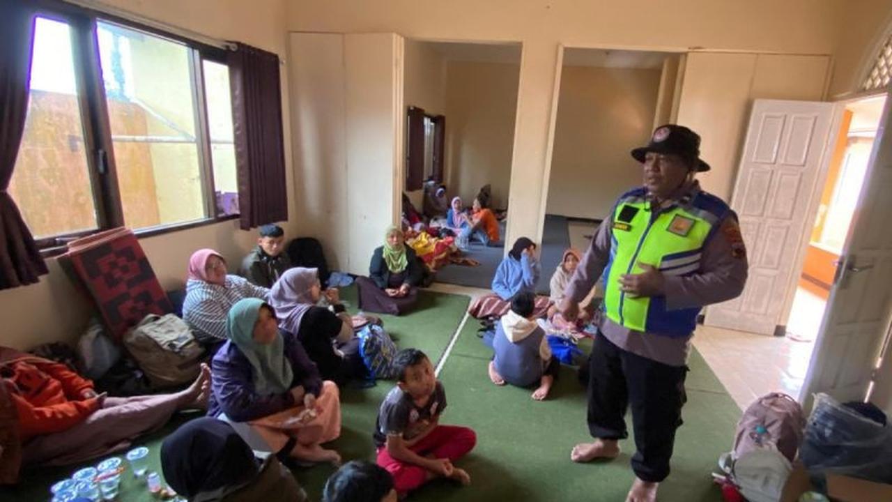 Polres Purbalingga Gelar Trauma Healing dan Layanan Kesehatan Gratis untuk Korban Banjir Bandang